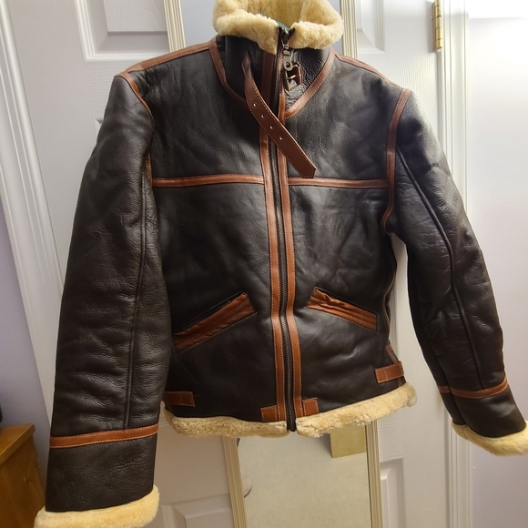 Men's Distressed Brown Shearling Jacket/Resident Evil 4 NWT - Picture 3 of 8
